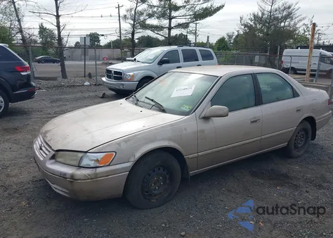 1999 Toyota Camry Le from USA, damaged, VIN 4T1BG22K9XU515253